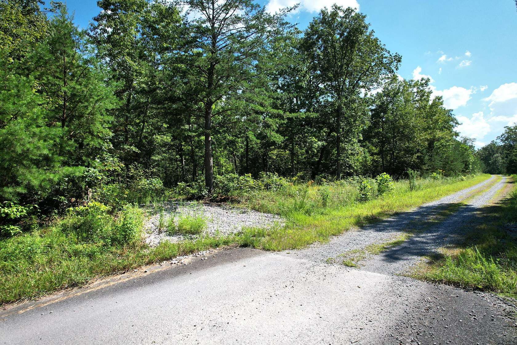 1.67 Acres of Residential Land for Sale in Pikeville, Tennessee