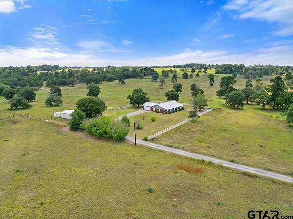 84 Acres of Land with Home for Sale in Tyler, Texas