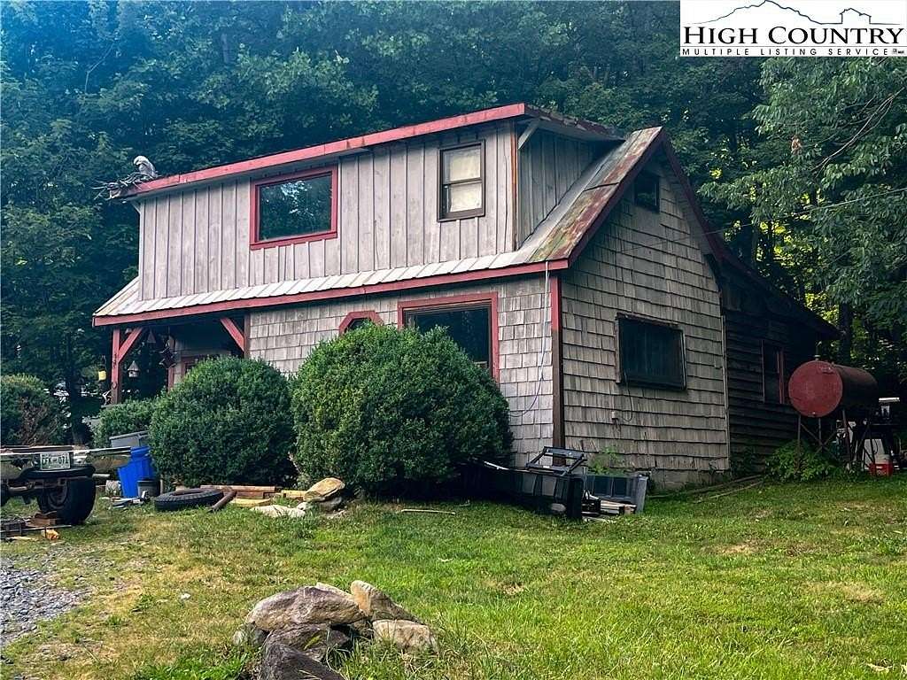 1.5 Acres of Land with Home for Sale in Banner Elk, North Carolina