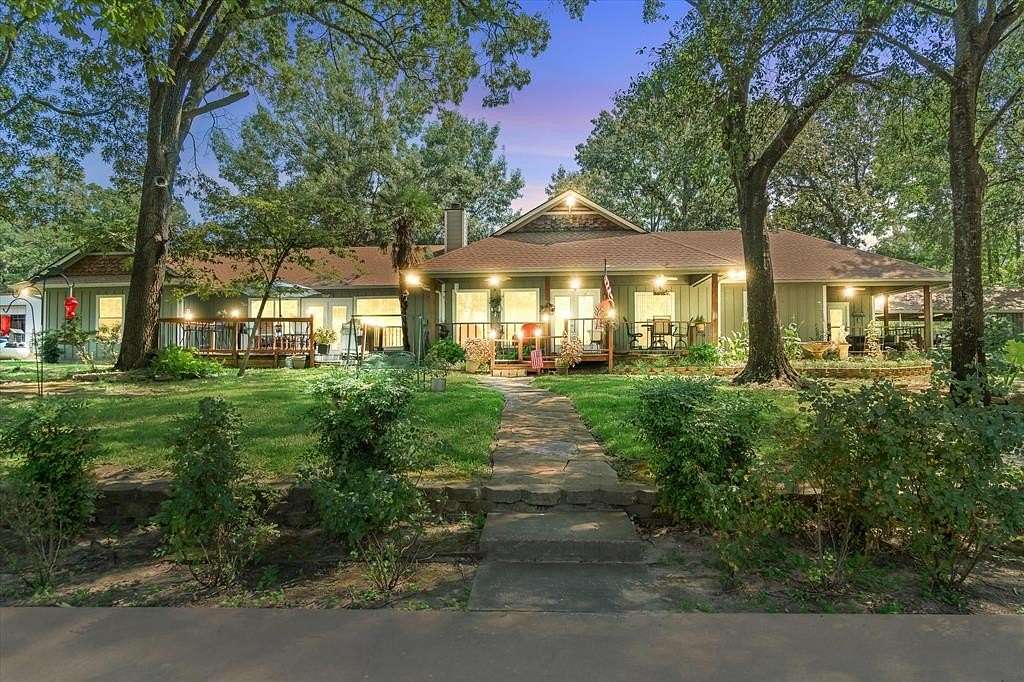 2 Acres of Residential Land with Home for Sale in Mineola, Texas