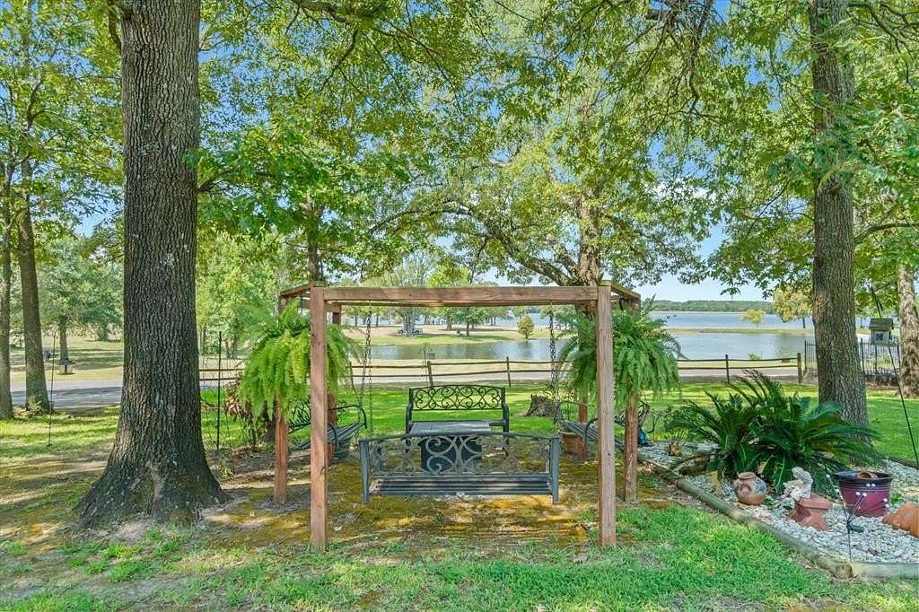 2 Acres of Residential Land with Home for Sale in Mineola, Texas