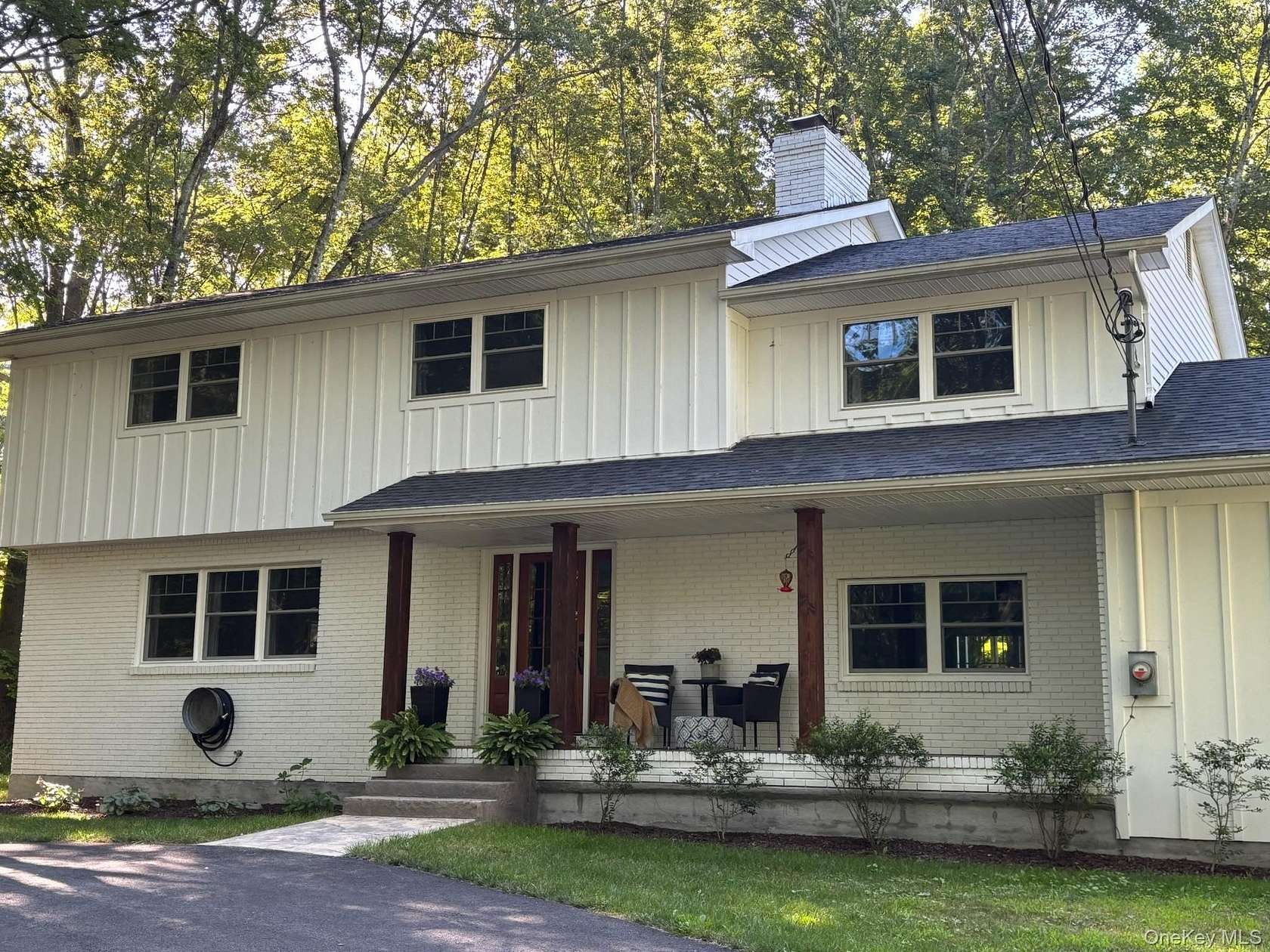 8 Acres of Residential Land with Home for Sale in Wallkill, New York