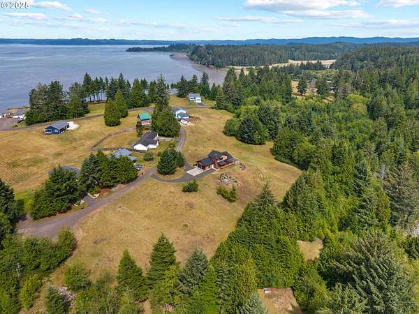 1.6 Acres of Residential Land for Sale in South Bend, Washington