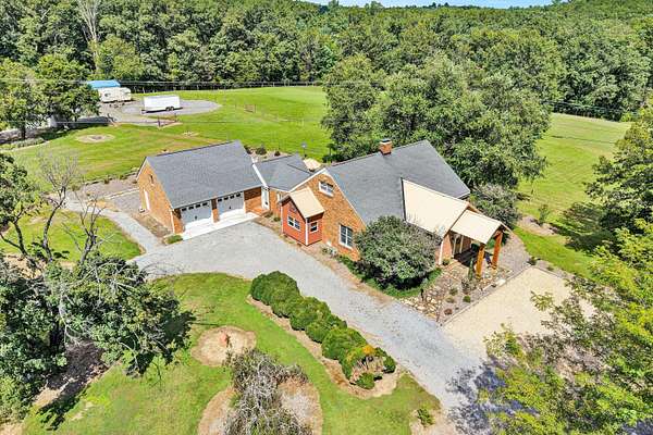 20 Acres of Land with Home for Sale in Fincastle, Virginia