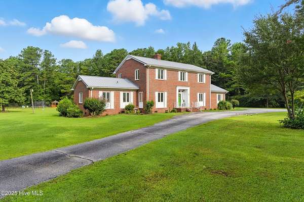 6.62 Acres of Residential Land with Home for Sale in Burgaw, North Carolina