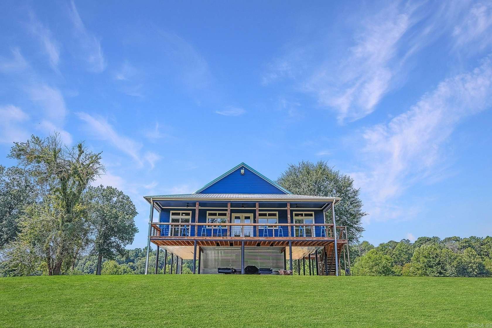 3.14 Acres of Residential Land with Home for Sale in Nashville, Arkansas