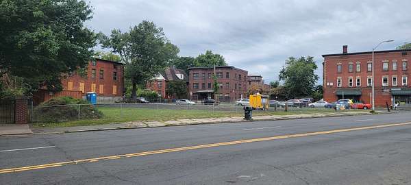 0.5 Acres of Mixed-Use Land for Sale in Hartford, Connecticut