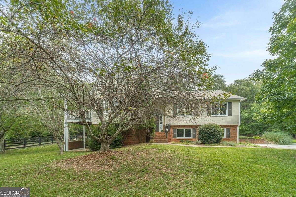 2 Acres of Residential Land with Home for Sale in Monroe, Georgia