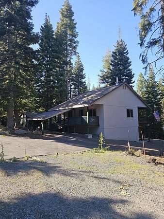 2.48 Acres of Residential Land with Home for Sale in Alturas, California