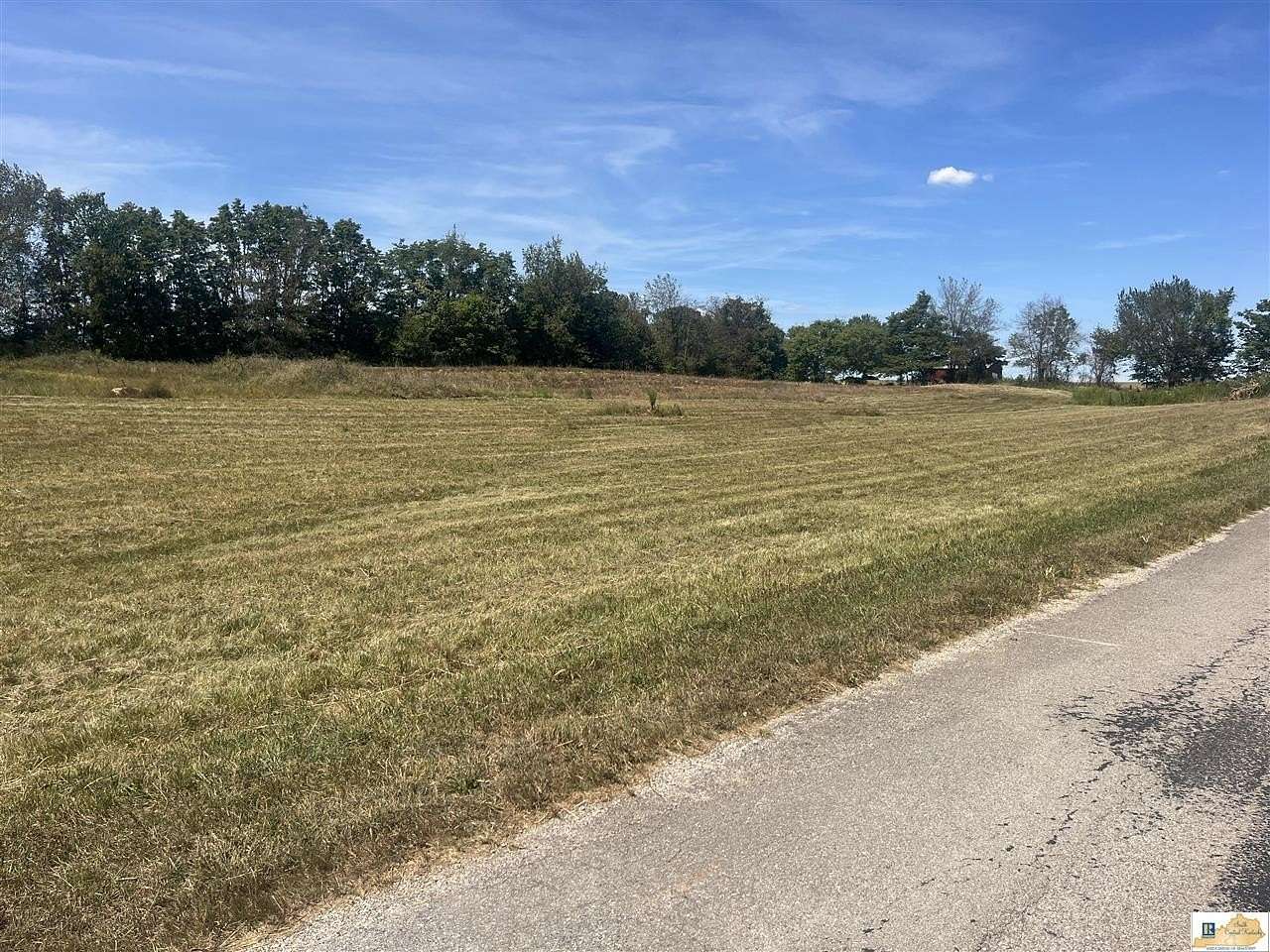1 Acre of Land for Sale in Glasgow, Kentucky