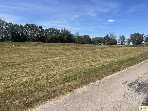 1 Acre of Land for Sale in Glasgow, Kentucky