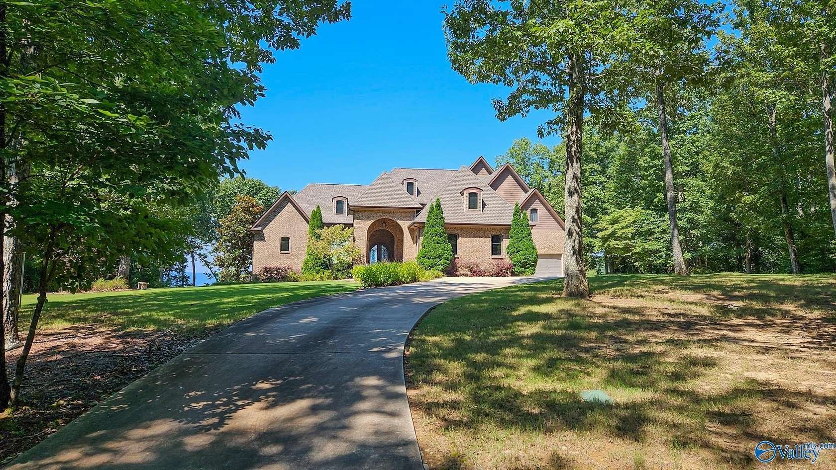 23.4 Acres of Land with Home for Sale in Gurley, Alabama