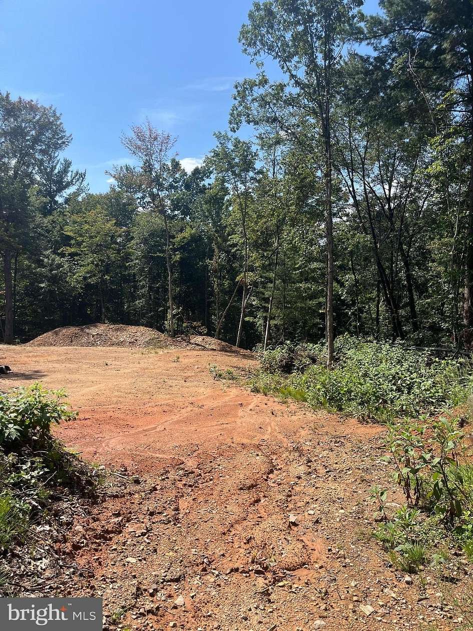 2.17 Acres of Residential Land for Sale in Luray, Virginia