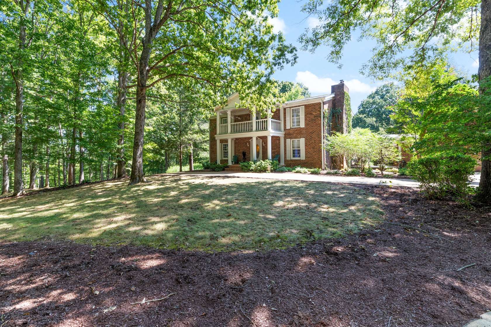 105 Acres of Land with Home for Sale in McEwen, Tennessee