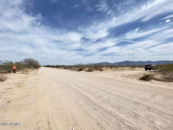 5 Acres of Residential Land for Sale in Goodyear, Arizona