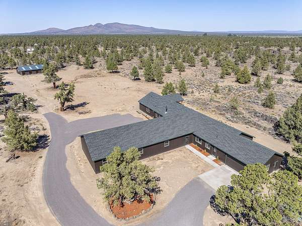 4.4 Acres of Residential Land with Home for Sale in Bend, Oregon