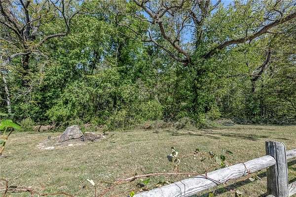 1 Acre of Land for Sale in Pea Ridge, Arkansas