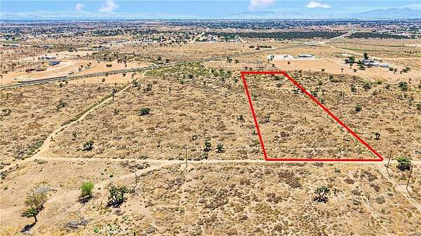 4.55 Acres of Land for Sale in Phelan, California