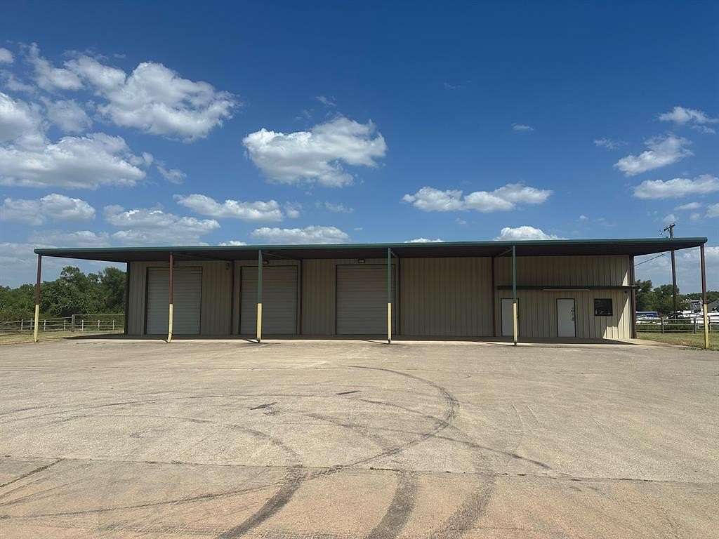 3.35 Acres of Commercial Land for Sale in Boyd, Texas