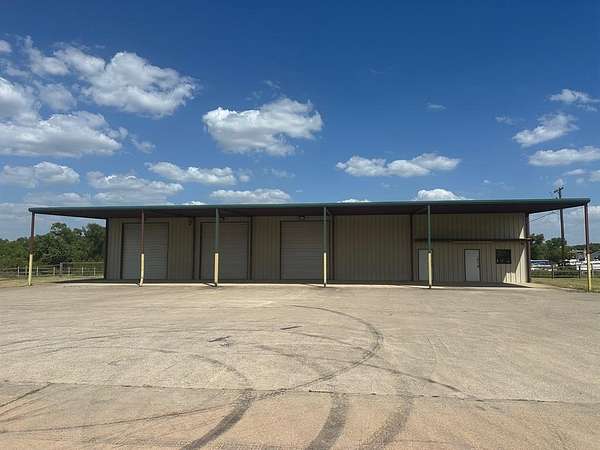 3.35 Acres of Commercial Land for Sale in Boyd, Texas