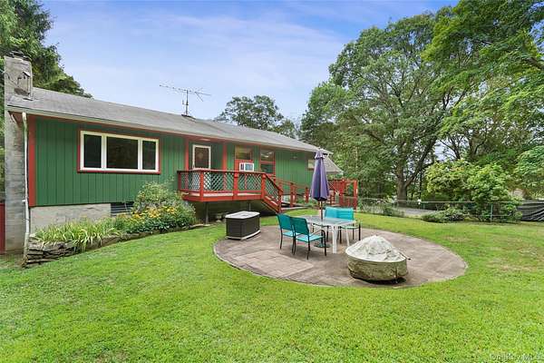 2.25 Acres of Residential Land with Home for Sale in Stormville, New York