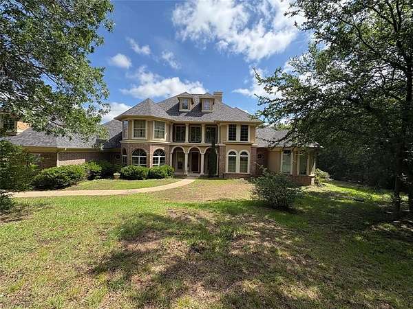 3.19 Acres of Residential Land with Home for Sale in Fort Worth, Texas