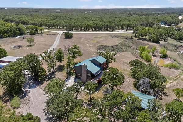 21.3 Acres of Land with Home for Sale in Sunset, Texas