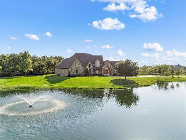 4.28 Acres of Land with Home for Sale in Argyle, Texas
