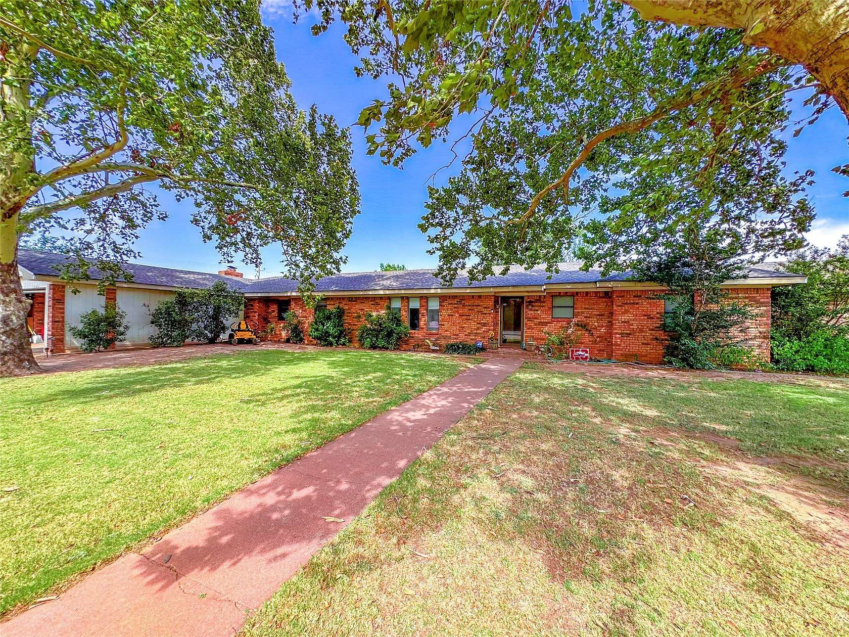 2 Acres of Land with Home for Sale in O'Brien, Texas