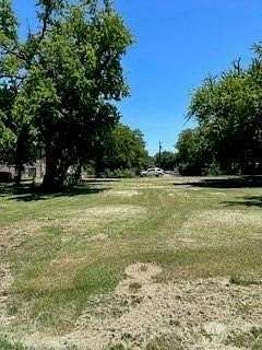 0.2 Acres of Mixed-Use Land for Sale in Gainesville, Texas
