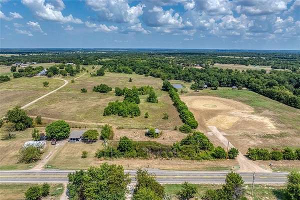 2 Acres of Residential Land for Sale in Celeste, Texas