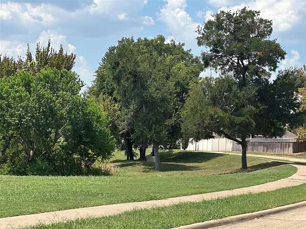 6.25 Acres of Residential Land for Sale in DeSoto, Texas