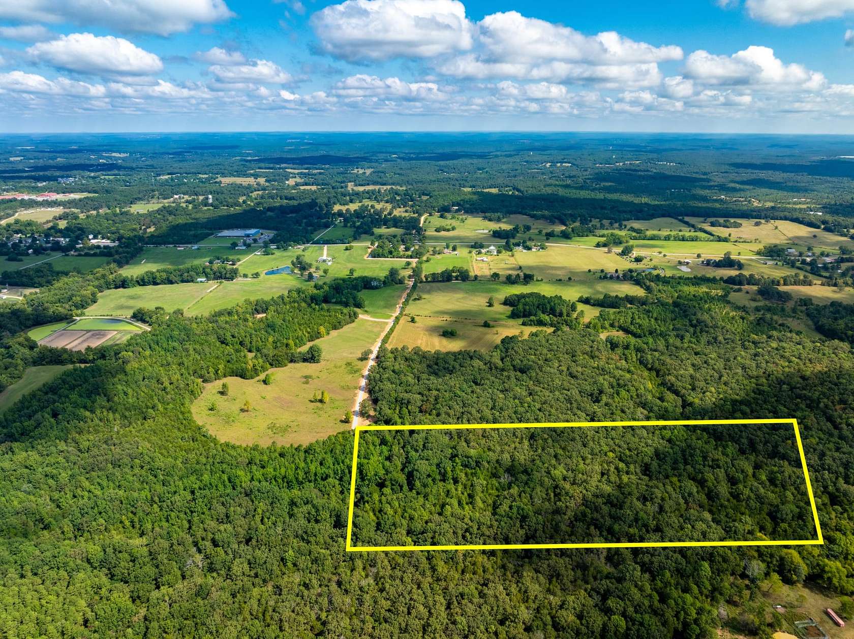 23 Acres of Recreational Land for Sale in Cave City, Arkansas