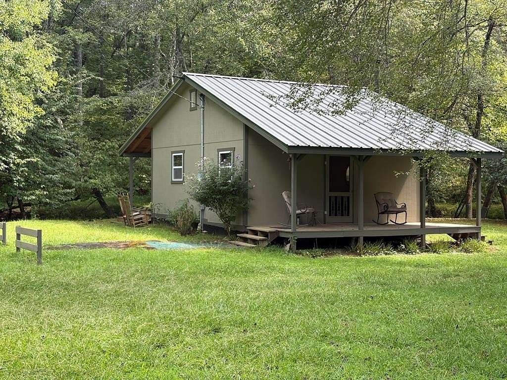 1 Acre of Land with Home for Sale in Mineral Bluff, Georgia