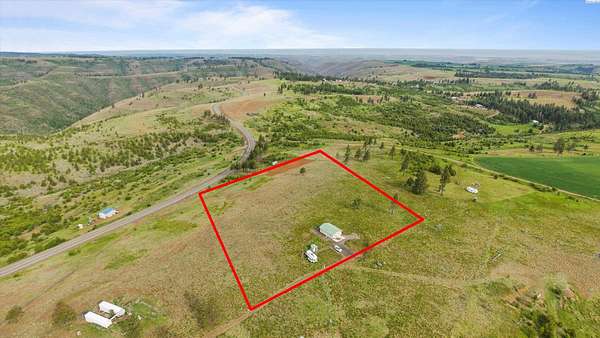 5 Acres of Residential Land for Sale in Pomeroy, Washington