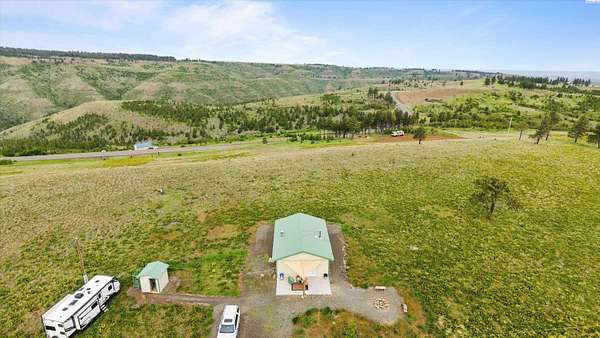 5 Acres of Residential Land for Sale in Pomeroy, Washington