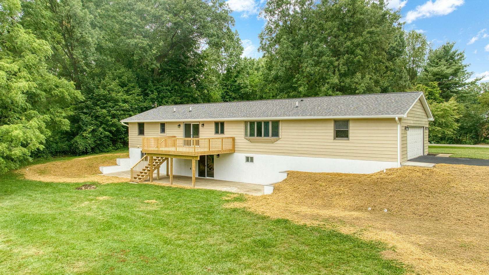 4.58 Acres of Residential Land with Home for Sale in Parma, Michigan