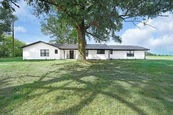 5.79 Acres of Residential Land with Home for Sale in Winnsboro, Texas