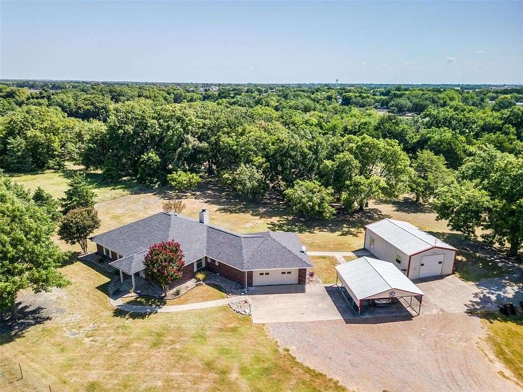3.25 Acres of Residential Land with Home for Sale in Princeton, Texas
