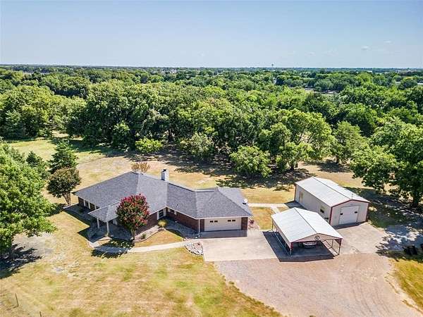 3.25 Acres of Residential Land with Home for Sale in Princeton, Texas