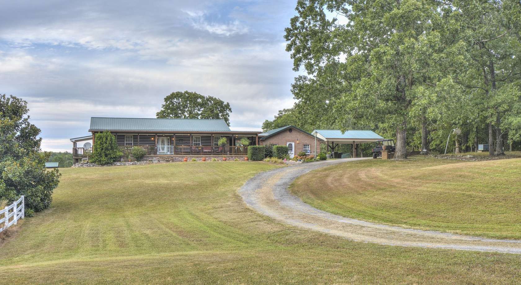 27 Acres of Agricultural Land with Home for Sale in Indian Mound, Tennessee
