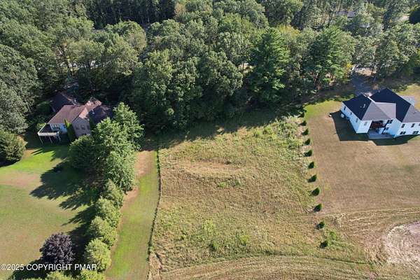 1 Acre of Residential Land for Sale in New Ringgold, Pennsylvania