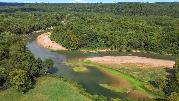 7 Acres of Residential Land with Home for Sale in Linden, Tennessee