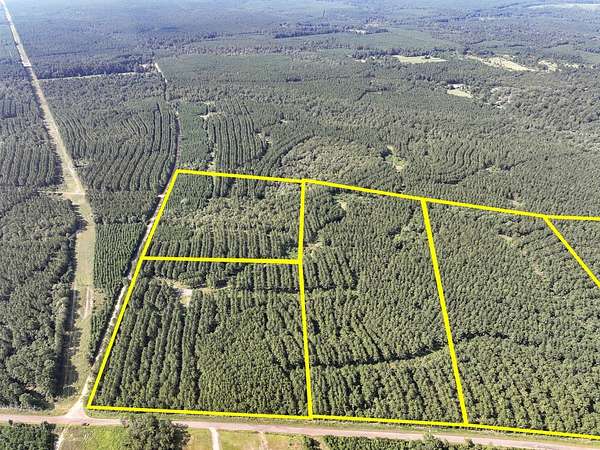 23 Acres of Land for Sale in Warren, Texas