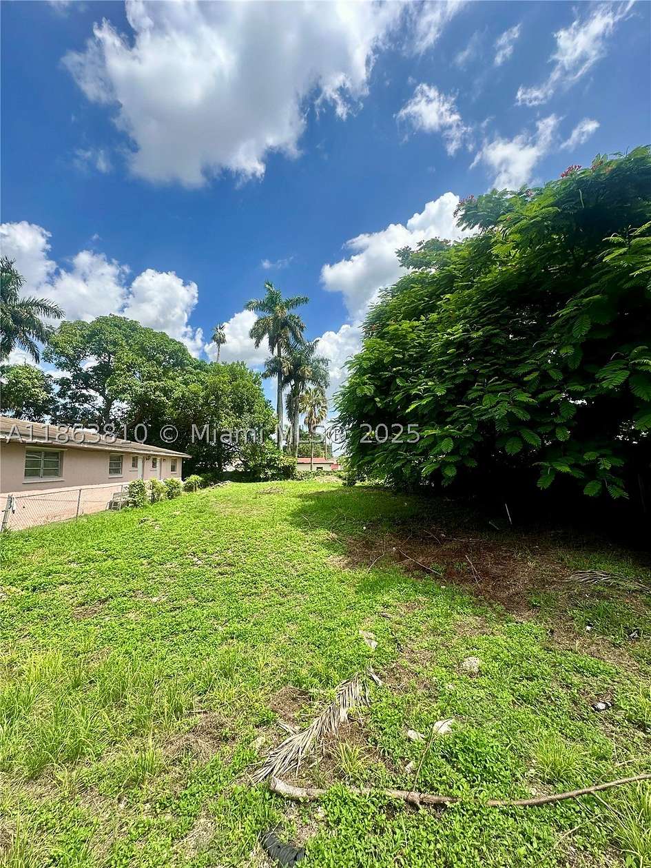 0.15 Acres of Land for Sale in Miami, Florida