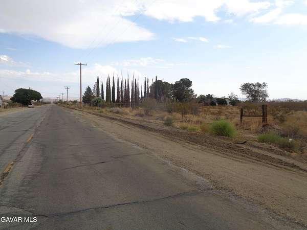 4.68 Acres of Residential Land for Sale in Palmdale, California