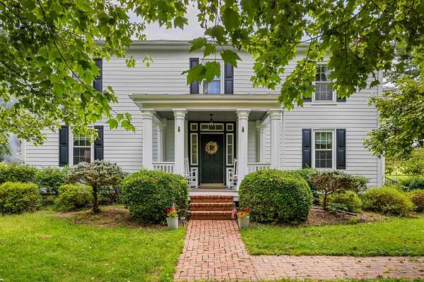 69.4 Acres of Agricultural Land with Home for Sale in Middlebrook, Virginia