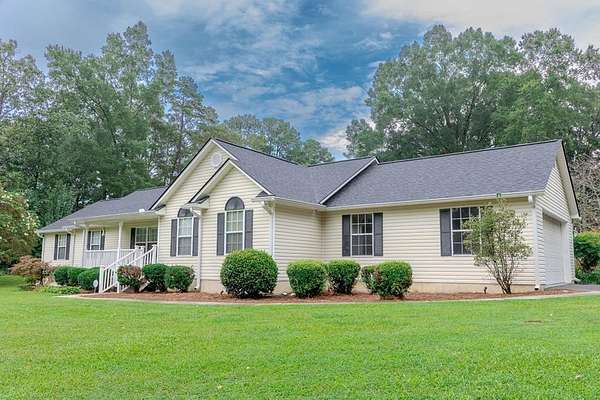 4.79 Acres of Land with Home for Sale in Calhoun, Georgia