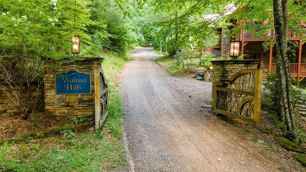 1.23 Acres of Land for Sale in Franklin, North Carolina