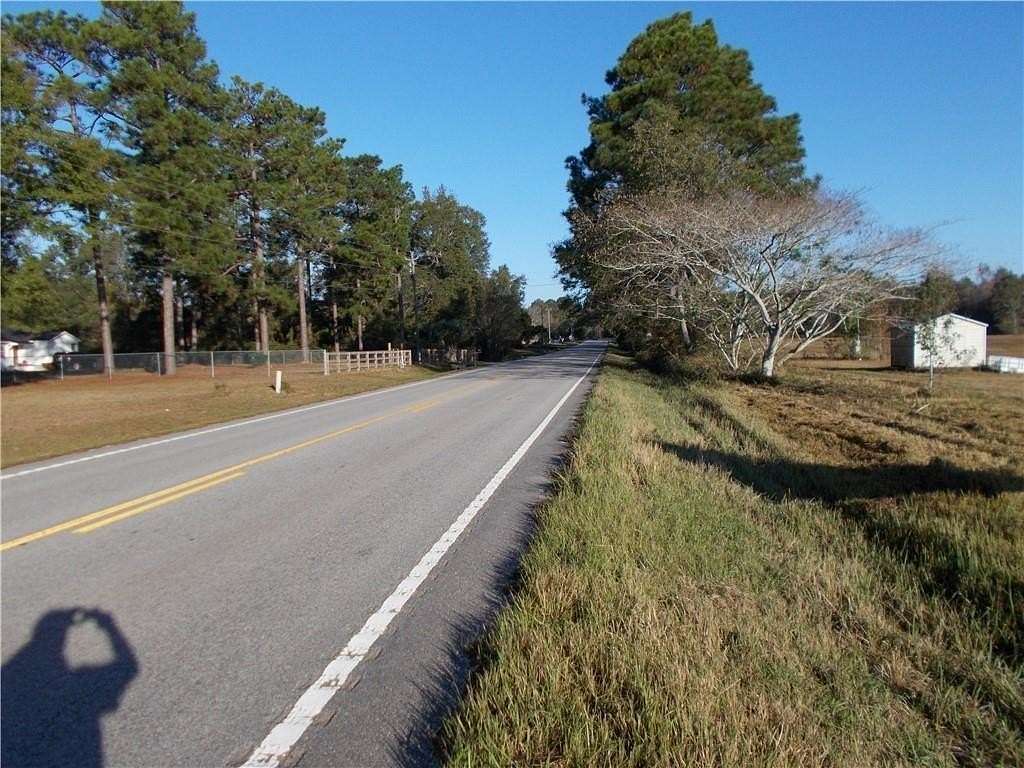 18.1 Acres of Land for Sale in Chunchula, Alabama